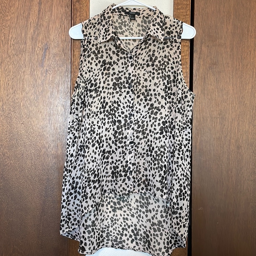 Forever 21 High/Low Button up Blouse